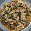 庵chai's cooksnap of when they made 鶏ももとキノコのオイスター炒め.