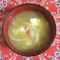 mmameco's cooksnap of when they made 玉ねぎのお味噌汁！！.