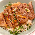悠LOVE航's cooksnap of when they made 秘伝のステーキソース♡カフェ風ステーキ丼.