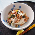バカリャウ's cooksnap of when they made 新たまねぎとワカメのおかか梅マヨサラダ.