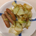 さおりらっくま's cooksnap of when they made ｷｬﾍﾞﾂとｳｲﾝﾅｰのｶﾚｰ炒め.