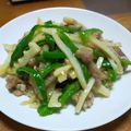 TomoGoQoo's cooksnap of when they made 豚こま肉のチンジャオロース.