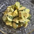 t0mt0mt0m's cooksnap of when they made アボカドときゅうりのわさび醤油マヨ和え.