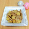 Newチヨコっと♪'s cooksnap of when they made さつまいもと舞茸の煮物.