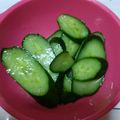 菊ちゃん☆彡's cooksnap of when they made 簡単　とれたて浅漬けきゅうり.