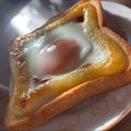 おまめさんち's cooksnap of when they made 目玉焼きトースト.