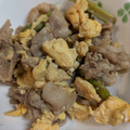 たみぞう1976's cooksnap of when they made 『コクうま♡豚とアスパラと卵の炒めもの』.