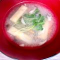 悠LOVE航's cooksnap of when they made 仕上げにかいわれ大根入れるだけお味噌汁.