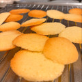 Ayan!'s cooksnap of when they made 卵白救済♪簡単さくさくラングドシャ♪.