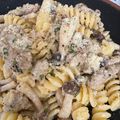 クックX8UTCZ☆'s cooksnap of when they made 自家製サルシッチャと舞茸のクリームパスタ.