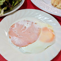 アイリッシュショコラ's cooksnap of when they made レンジで1分ハムエッグ　超簡単!!!.