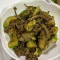 ミレーちゃん's cooksnap of when they made 舞茸とアボカドのガーリックバター醤油炒め.