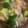 ピーナッツ子♪'s cooksnap of when they made 食卓がおしゃれに！牡蠣のアヒージョ.