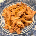 悠LOVE航's cooksnap of when they made 舞茸&玉ねぎと豚肉炒め.