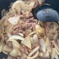 chr♡km's cooksnap of when they made 牛肉こま切れと大根玉ねぎの甘辛味噌炒め.