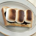 ユイチローまま's cooksnap of when they made 簡単！チョコとマシュマロのトースト.