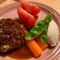 cook Tommy's cooksnap of when they made 激ウマ！簡単＊プロの基本の絶品ハンバーグ.