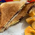 ☆yopipi's cooksnap of when they made サツマイモとあんことバターのホットサンド.