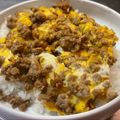 ★なみ☆'s cooksnap of when they made cafeごはん♪甘辛ミンチの卵とじ丼.