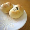 ayayahoney's cooksnap of when they made バジルのパン.