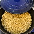 まつこんぶ's cooksnap of when they made ル･クルーゼで☆エコな大豆の煮方.