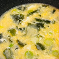 さんちゃん（╹◡╹）'s cooksnap of when they made 鶏もも･鶏むねの蒸し鶏の旨みで！卵スープ.