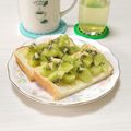 ぱふ♪'s cooksnap of when they made オリーブオイルトーストにキウイ＆はちみつ.