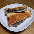 和☆2049's cooksnap of when they made 大福入り♡ホットサンド.
