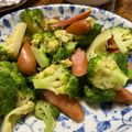 クックP5NNN7☆'s cooksnap of when they made ブロッコリーとウインナーの炒め物.