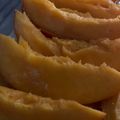 MULA's cooksnap of when they made マンゴー♬無駄なく食べる切り方。.