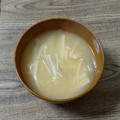 ＊ＫＹＯ＊'s cooksnap of when they made えのきと玉ねぎの味噌汁.