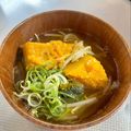 azbjbn's cooksnap of when they made かぼちゃとモヤシの味噌汁.