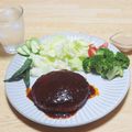 まる゜'s cooksnap of when they made 簡単おいしい♪基本のハンバーグ.