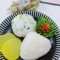 みっちゃん❇️68's cooksnap of when they made 沢庵とひろし（青菜のふりかけ）のおにぎり.
