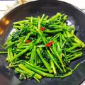 みっちゃん❇️68's cooksnap of when they made 簡単美味しい空芯菜のニンニク炒め.