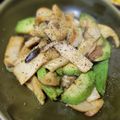 クックM96XDX☆'s cooksnap of when they made アボカドとエリンギのホットサラダ.