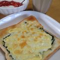 みなあゆママ's cooksnap of when they made 旨い♡(❊´︶`❊)青じそチーズトースト.