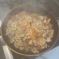 Cdjrf's cooksnap of when they made トリとレンコンとゴボウのきんぴら.