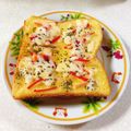 みぽぽ37's cooksnap of when they made ＊カニカマトースト〜バジルマヨチーのせ〜.