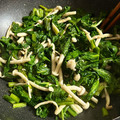 ame-ikuru's cooksnap of when they made かぶの葉とえのきの煮浸し.