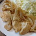 ばたみそーぱん☆'s cooksnap of when they made 簡単節約☆玉葱かさ増し！鶏胸肉の生姜焼き.