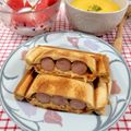 在宅勤務のおじさん's cooksnap of when they made ウインナーとチーズの簡単★ホットサンド.