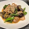 ＊TKC＊'s cooksnap of when they made 簡単♫鶏もも肉となすの味噌炒め.