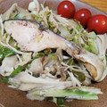 クックHBQ370☆'s cooksnap of when they made ルクエで時短！鮭ときのこの簡単レンジ蒸し.