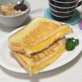 ぱふ♪'s cooksnap of when they made アメリカ☆グリルドチーズサンドイッチ.