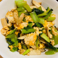 ariyuch's cooksnap of when they made 小松菜とエリンギとふわふわ卵の中華炒め.