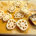 かっちゃん杉's cooksnap of when they made ズボラな蓮根の飾り切り　おせちに！.