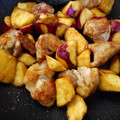 emikuneko's cooksnap of when they made さつまいもと蓮根と鶏肉の甘酢炒め.
