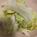 えり葉月's cooksnap of when they made ★混ぜて揉むだけ★レタスの酢揉み.