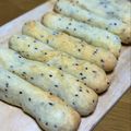 masaharu21's cooksnap of when they made タピオカ粉で♫♬もちもち黒ごまパン.